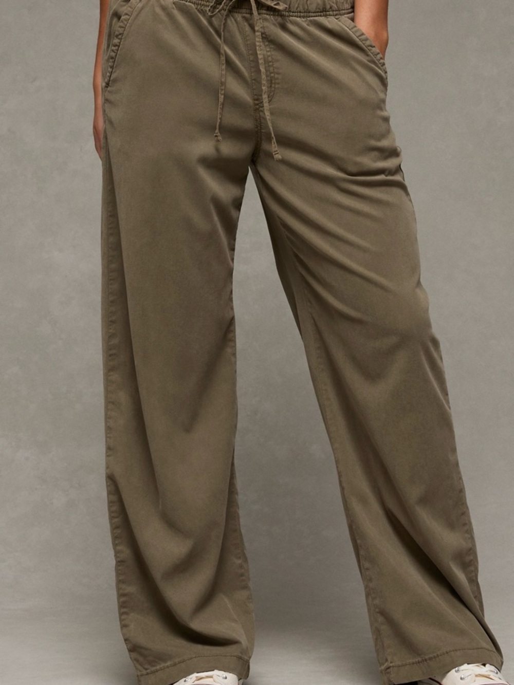American Eagle Wide Leg Drawstring Pants in Olive